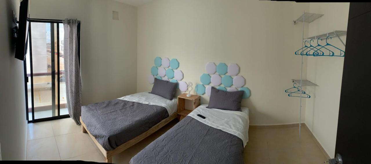 Yellowsub Apartments Канкун Экстерьер фото